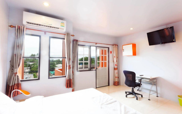 Luna Guesthouse and Travel
