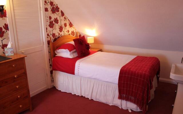 Rolling Waves Hotel - Guest house