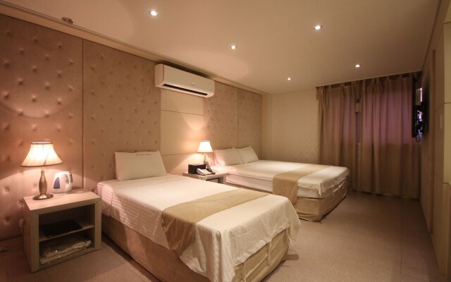 Sono Hotel