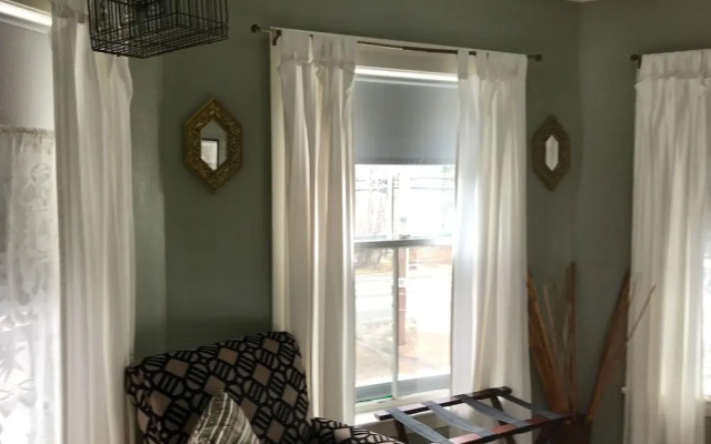 Monadnock Inn
