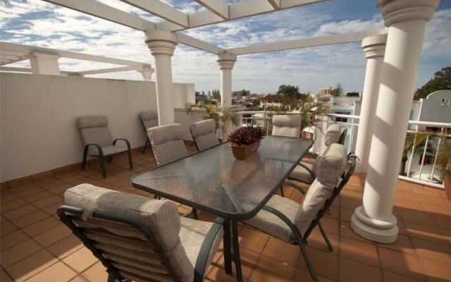 Santorini By The Sea Gold Coast