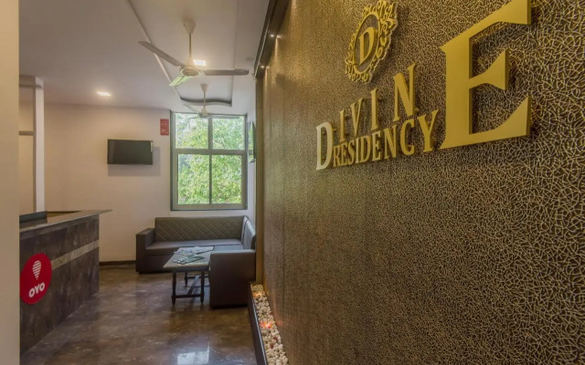 OYO 599 Divine Residency