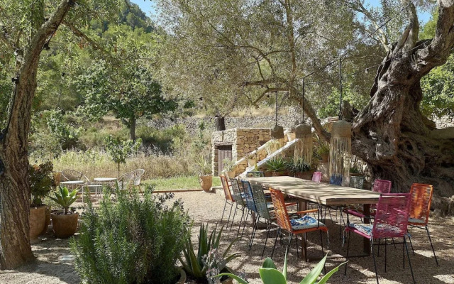 Idyllic Villa With Swimming Pool