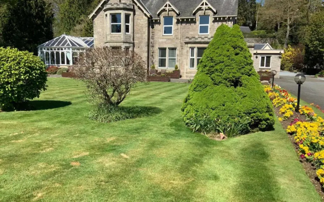 Claymore Guest House and Apartments