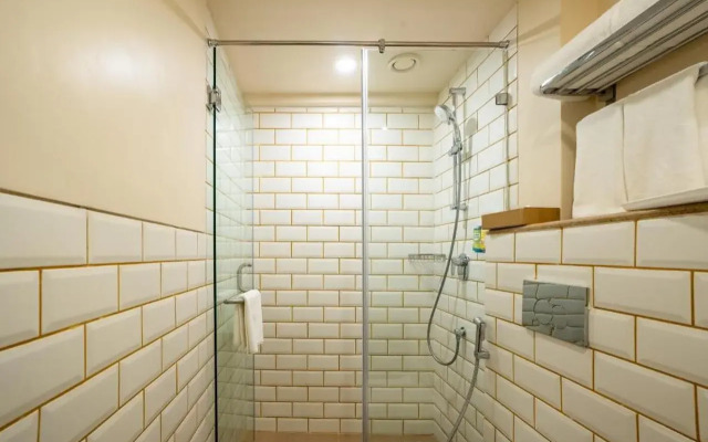 Bloom Hub WEH Andheri