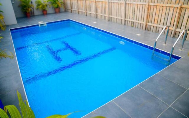 Historia Mews, 4 Bedroom Town House with Pool