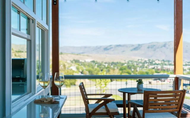 5 O’Clock Somewhere #113