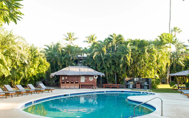 Poolside Aina Nalu Condo D102 - 2 Br Condo