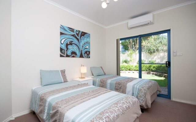 Marine Dr 2/68 - Fingal Bay