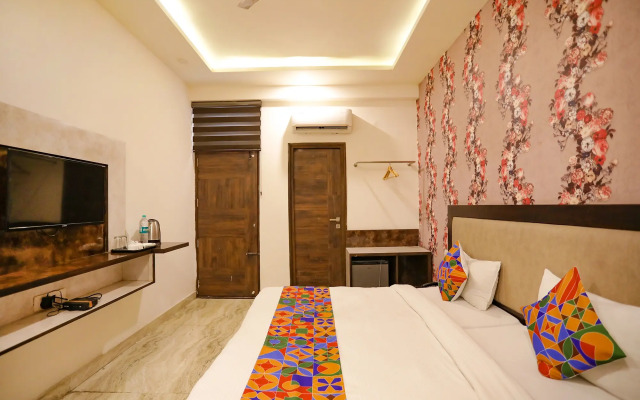 FabHotel Enaya Residency