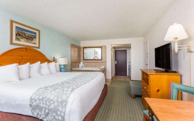 Ramada Plaza by Wyndham Nags Head Oceanfront