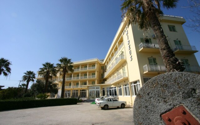 Nireus Hotel