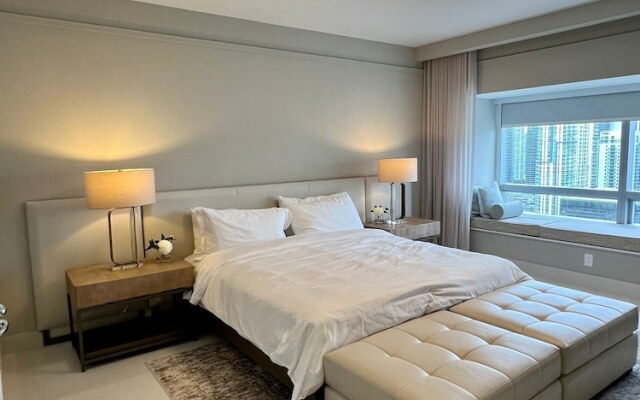 Suite - City View at Four Seasons Miami
