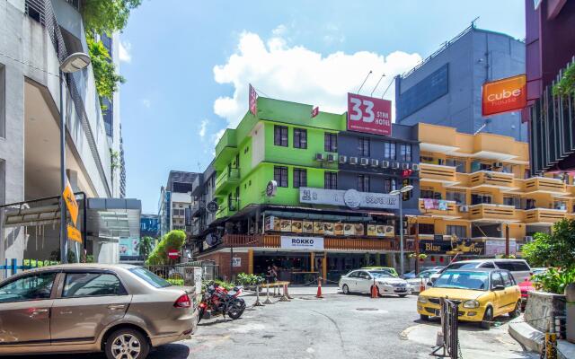 33 Star Hotel by The Sqwhere