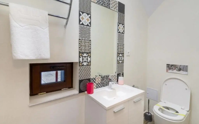 . Blumenhaus Apartments