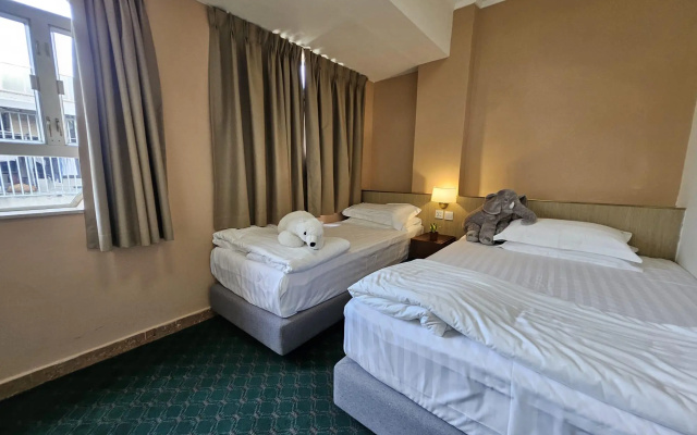 Man Va Hotel