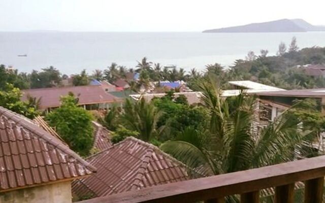 Happy Elephant Bungalows