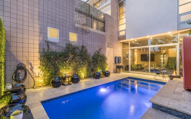 Old Town Scottsdale Iconic Modern Mansion