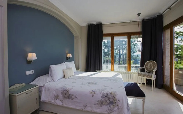 Montjuic Bed & Breakfast