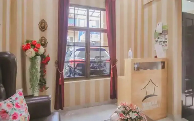 Rumah Yasmin Syariah by OYO Rooms