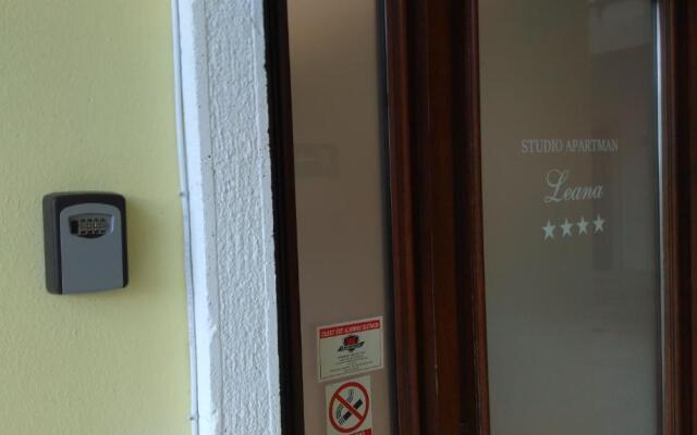 Studio Apartment Leana