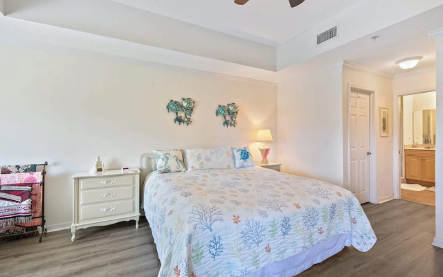 Beachfront Bliss: St. Augustine 2BD Luxury