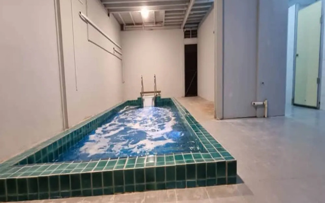 Capital O 91175 Jma Feringhi Beach Hotel