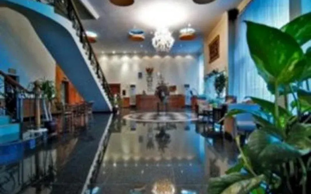 Hotel Royal Regal Surabaya