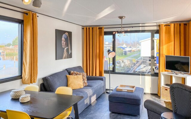 Nice Home in Breukelen With 2 Bedrooms and Wifi