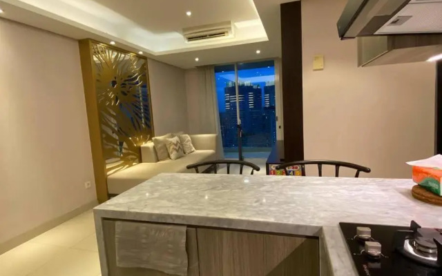 3BR apt Springhill Terrace, golf view