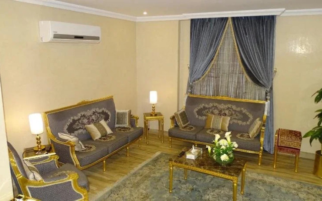 Al Makarim Hyat