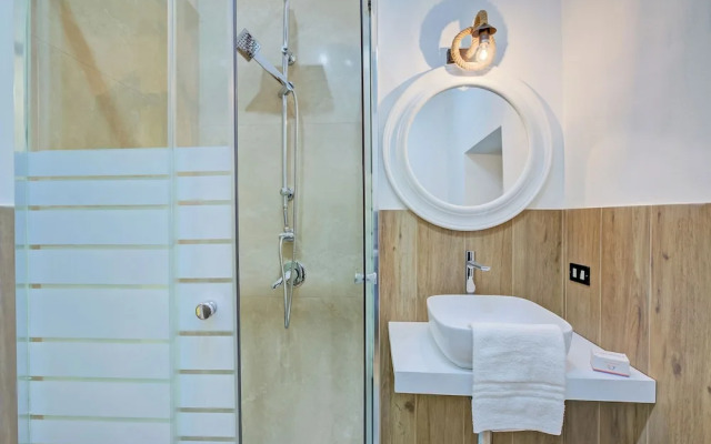 Ortensia Blu Lake And Relax