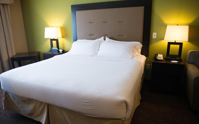 Holiday Inn Express Hotel & Suites Northwood, an IHG Hotel