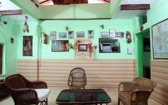 Tree Baba Hostel