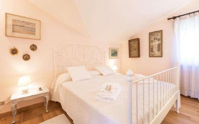 Maison Jaune by Wonderful Italy