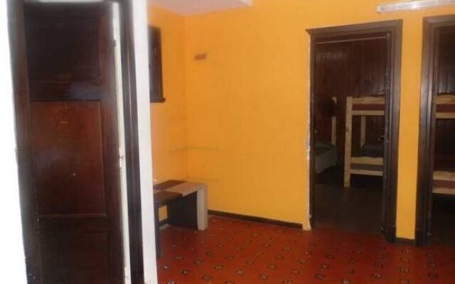 Tizzi Hostel