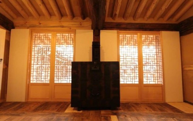 Gwiae Traditional House