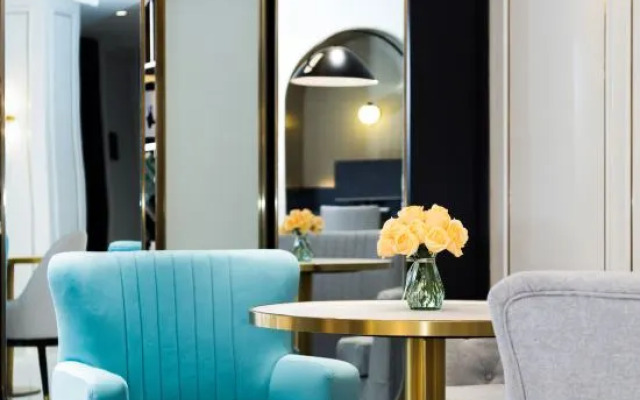 Xana Deluxe Hotel