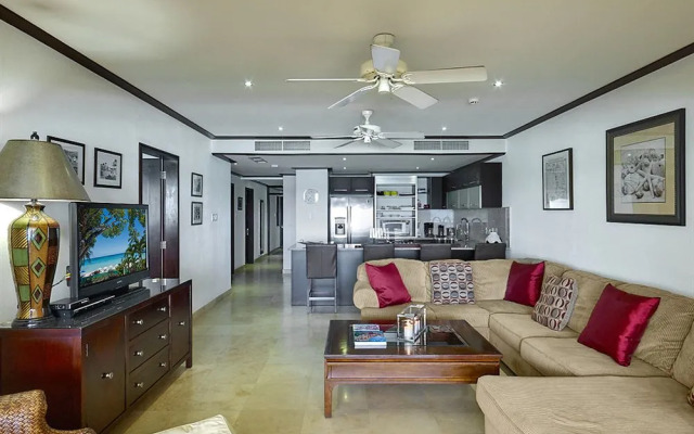 Coral Cove Beachfront Villas