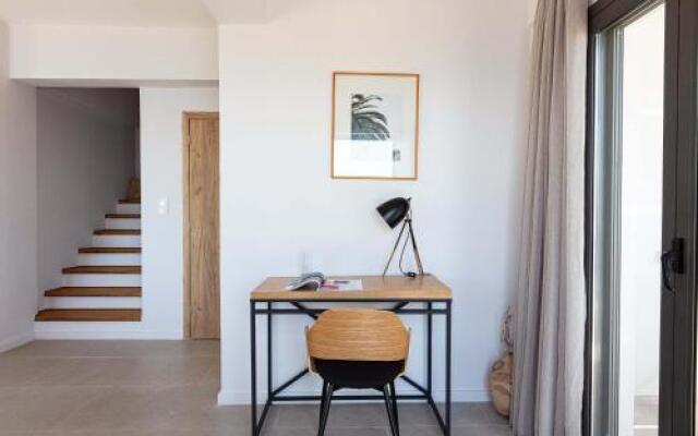 Anemos 4 Seasons Luxury Villas