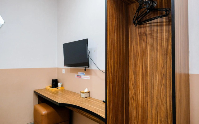 Sans Hotel Rajawali Surabaya