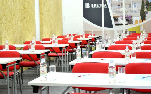 BRETIA apartments & more