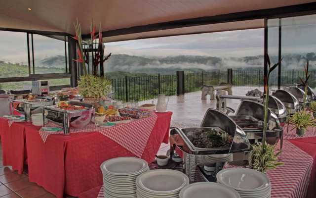 Arenal Kioro Suites & Spa