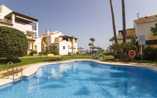 Sand Dunes Waterfront Retreat