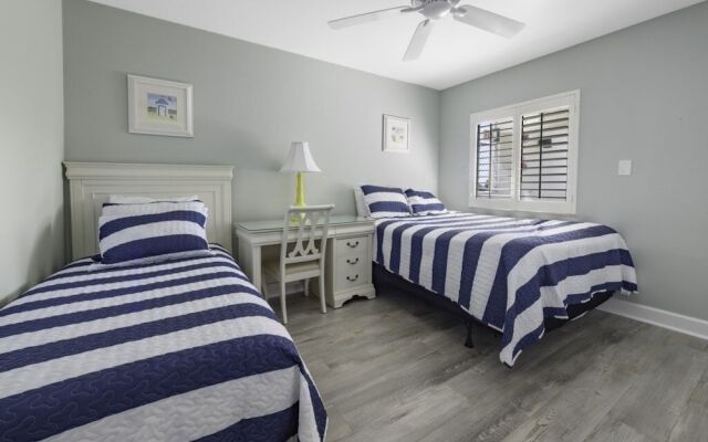 Loggerhead 314 2 Bedroom Condo by RedAwning