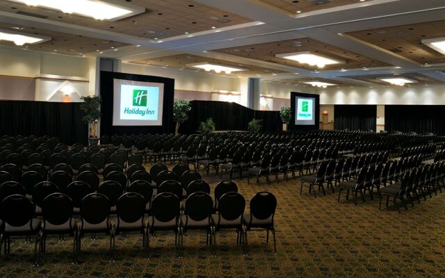 Holiday Inn University Plaza-Bowling Green by IHG