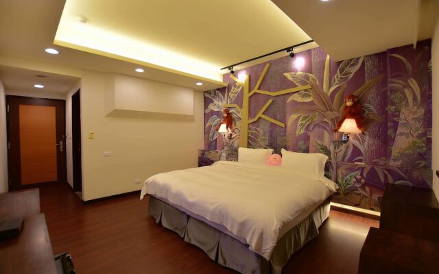 Ruocing Hot Spring Hotel