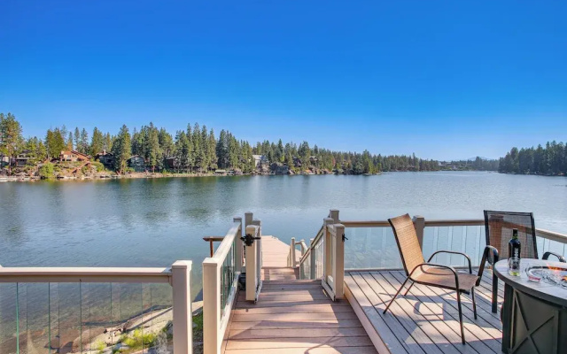 Spokane River Access & Fire Pit: Post Falls Cabin