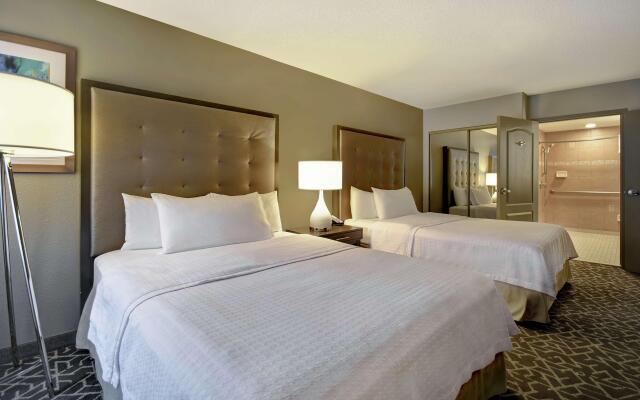 Homewood Suites by Hilton Edgewater