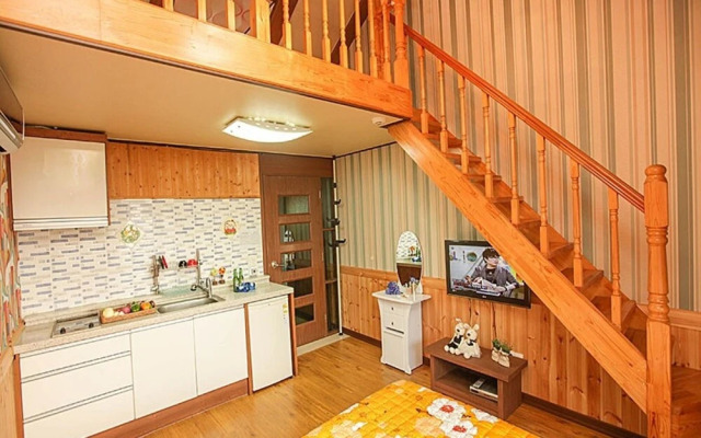 Geojedo Twin Castle Pension
